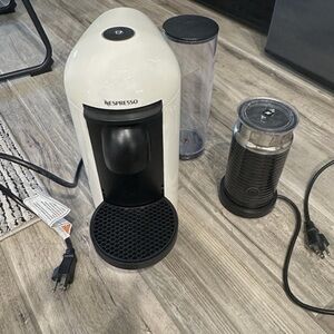 Nespresso VertuoPlus Coffee Machine in White with Milk Frother